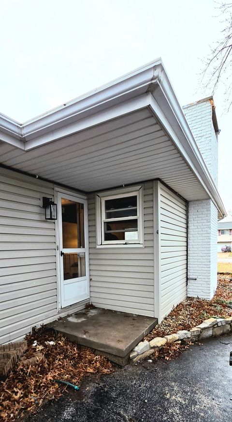 Tiny photo for 2514 W Nottingham Place, Peoria, IL 61614 (MLS # 12533130)