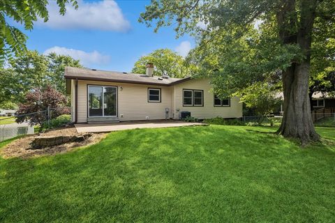 Tiny photo for 4913 Redbird Lane, Crystal Lake, IL 60012 (MLS # 12638265)