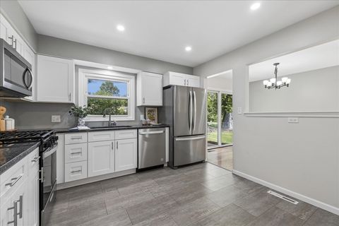Tiny photo for 4913 Redbird Lane, Crystal Lake, IL 60012 (MLS # 12638265)