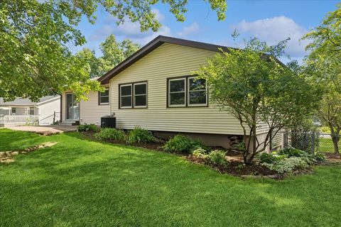 Tiny photo for 4913 Redbird Lane, Crystal Lake, IL 60012 (MLS # 12638265)