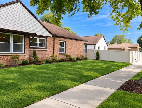 Tiny photo for 10059 S Spaulding Avenue, Evergreen Park, IL 60805 (MLS # 12769190)