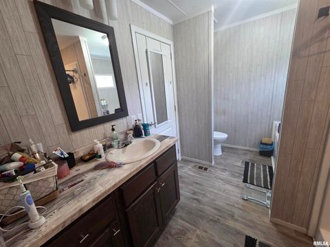 Tiny photo for 303 N MARION Street, Centralia, IL 62801 (MLS # EB458777)