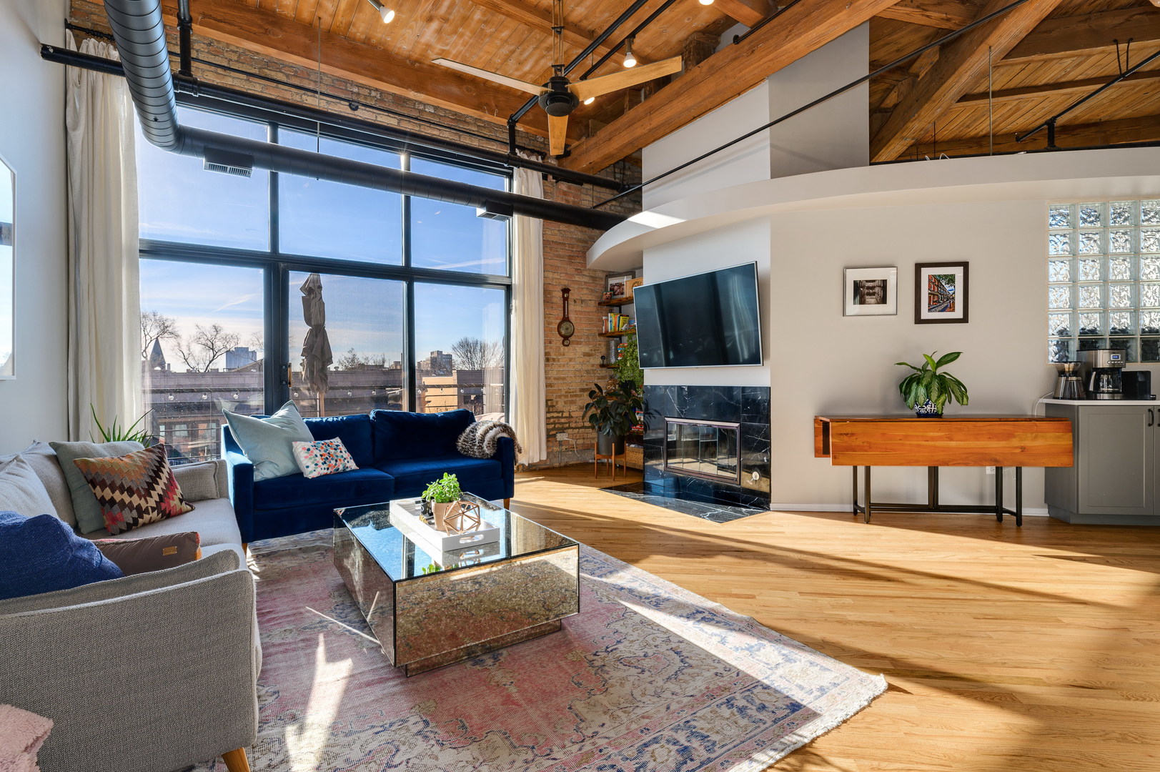 2210 W Wabansia Avenue 408