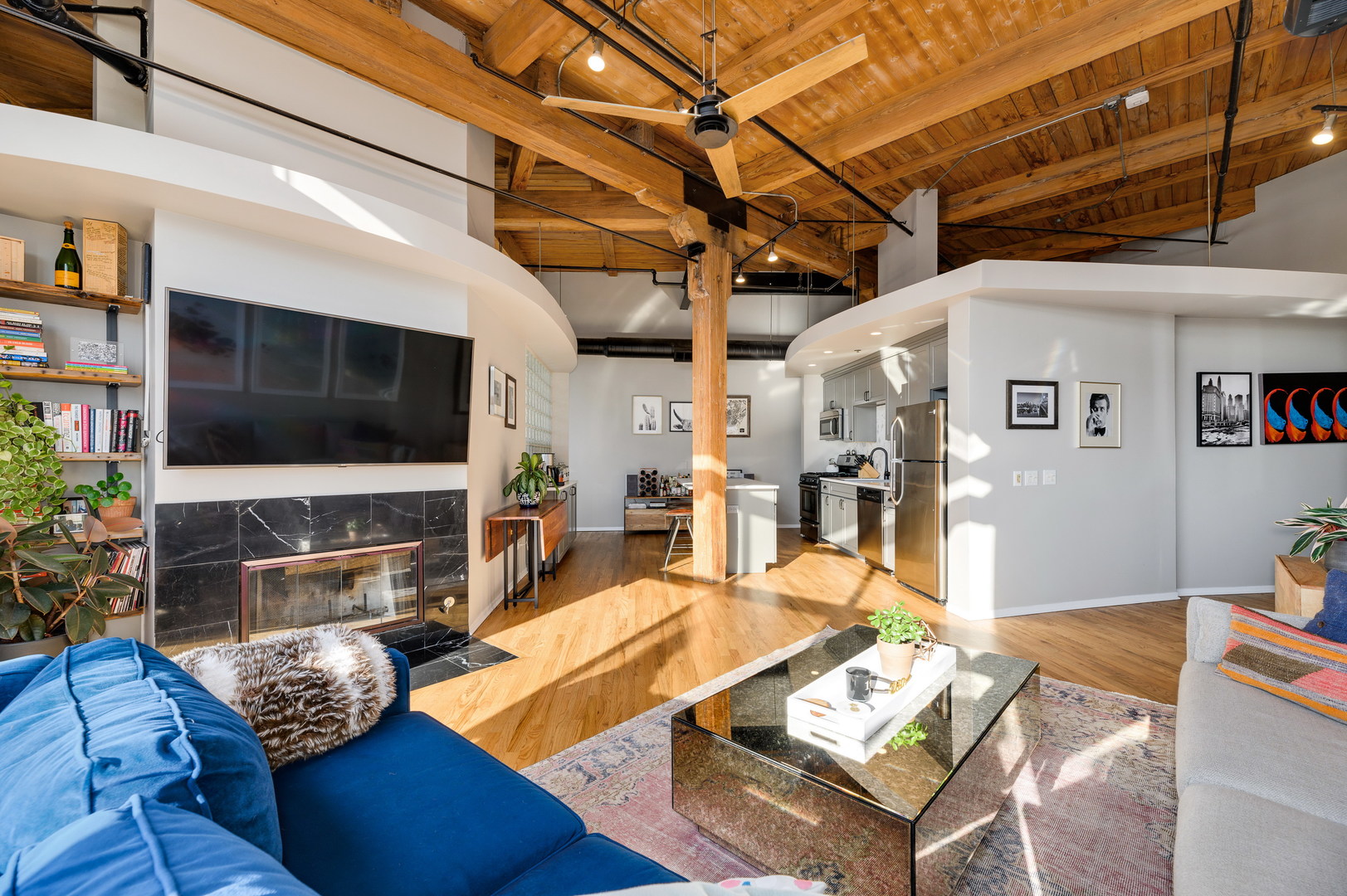 2210 W Wabansia Avenue 408