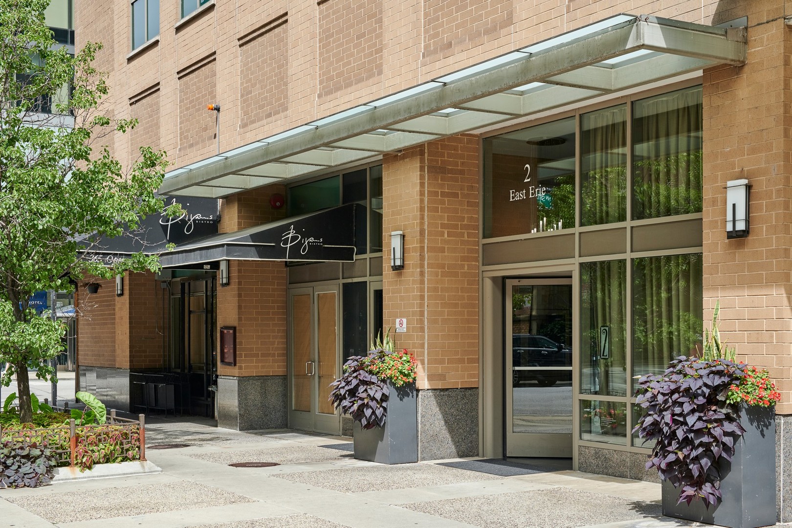 2 E ERIE Street 2702