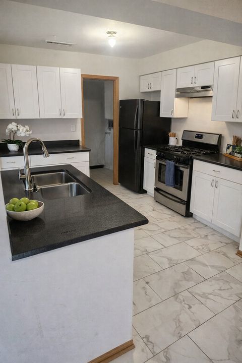 Tiny photo for Palos Hills, IL 60465 (MLS # 12656988)