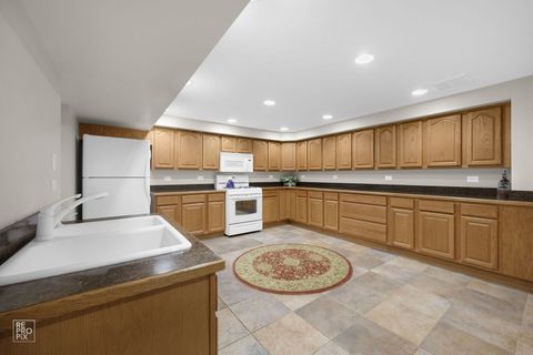 Tiny photo for 14800 108th Avenue, Orland Park, IL 60467 (MLS # 12648263)