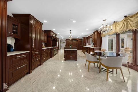 Tiny photo for 14800 108th Avenue, Orland Park, IL 60467 (MLS # 12648263)