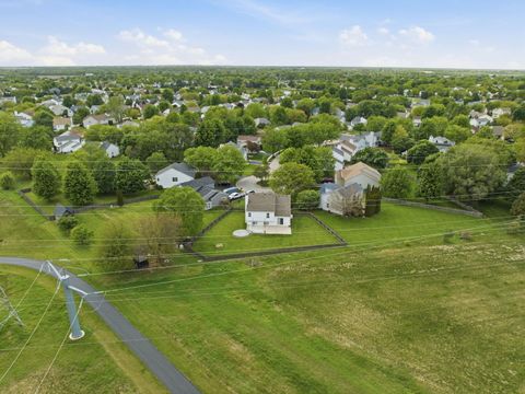 Tiny photo for 195 Briarcliff Court, Romeoville, IL 60446 (MLS # 12627268)