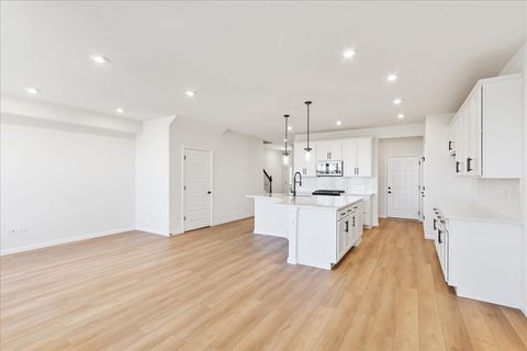 Tiny photo for 704 Switchgrass Way #56003, Bolingbrook, IL 60490 (MLS # 12481762)