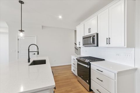 Tiny photo for 704 Switchgrass Way #56003, Bolingbrook, IL 60490 (MLS # 12481762)