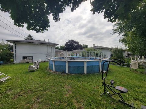 Tiny photo for 15622 Kenwood Avenue, South Holland, IL 60473 (MLS # 12453710)
