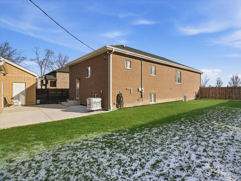 Tiny photo for 8566 S 83rd Avenue, Hickory Hills, IL 60457 (MLS # 12592797)