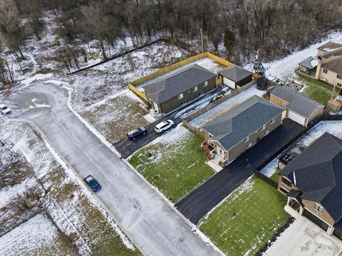 Tiny photo for 8566 S 83rd Avenue, Hickory Hills, IL 60457 (MLS # 12592797)