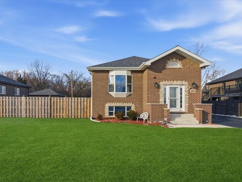 Tiny photo for 8566 S 83rd Avenue, Hickory Hills, IL 60457 (MLS # 12592797)
