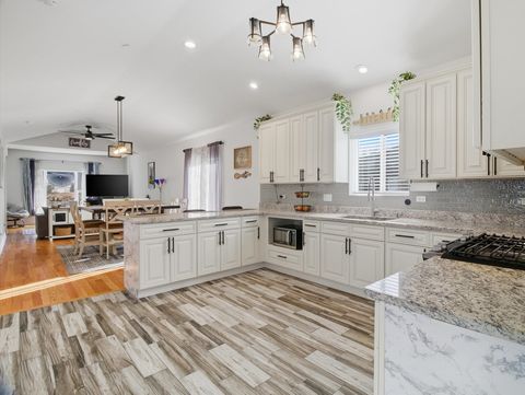 Tiny photo for 8566 S 83rd Avenue, Hickory Hills, IL 60457 (MLS # 12592797)