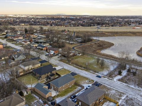 Tiny photo for 8566 S 83rd Avenue, Hickory Hills, IL 60457 (MLS # 12592797)