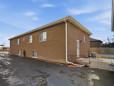 Tiny photo for 8566 S 83rd Avenue, Hickory Hills, IL 60457 (MLS # 12592797)