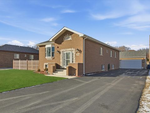 Tiny photo for 8566 S 83rd Avenue, Hickory Hills, IL 60457 (MLS # 12592797)