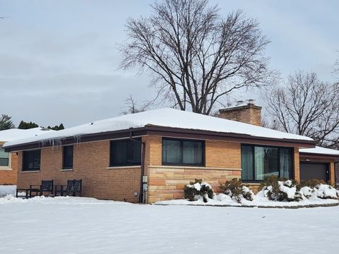 Tiny photo for 142 W Chicago Avenue, Downers Grove, IL 60515 (MLS # 12529759)