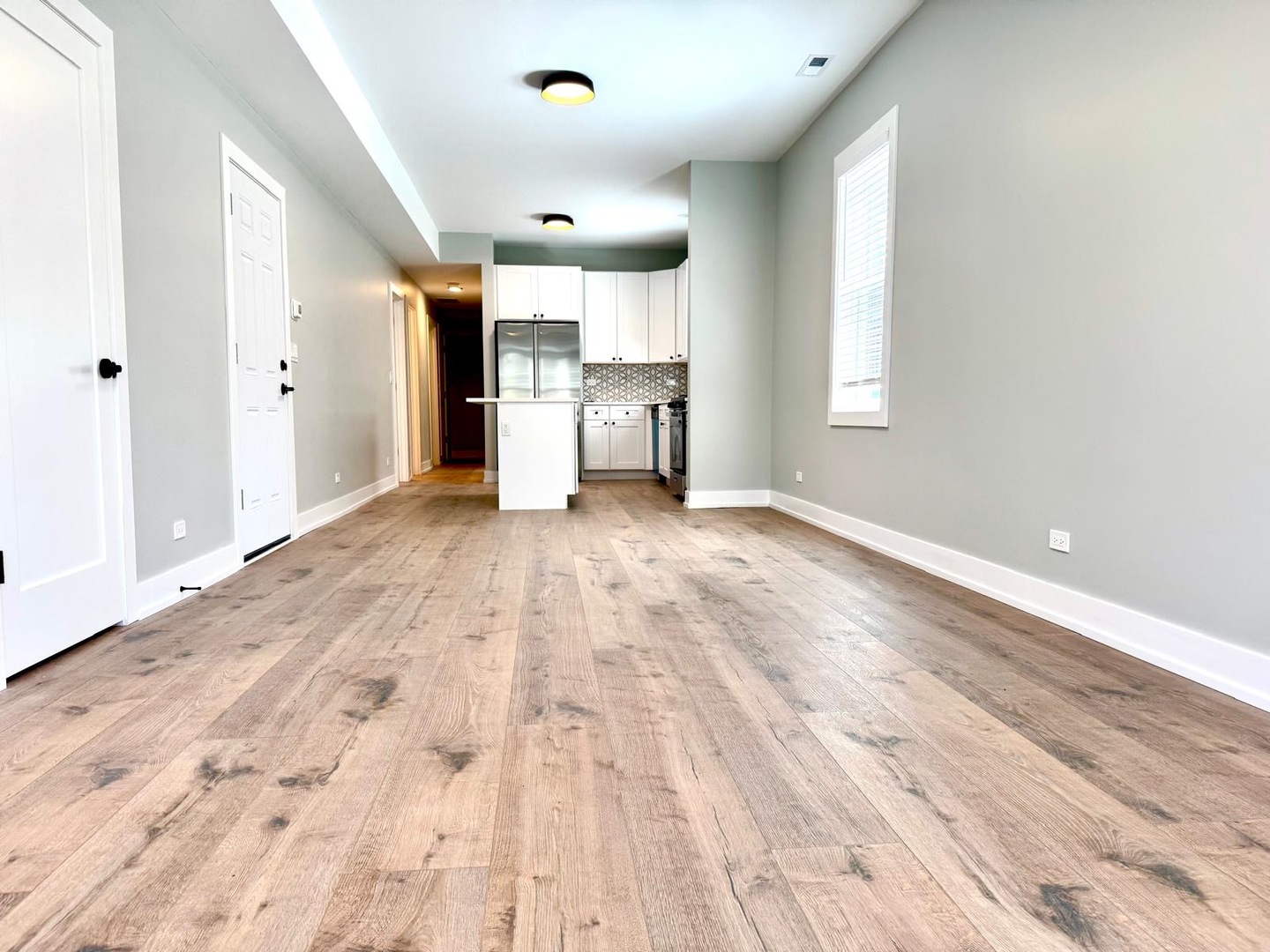 1709 N Maplewood Avenue 3F