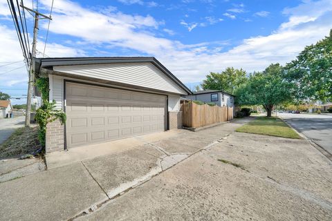 Tiny photo for 2800 E 130th Street, Chicago, IL 60633 (MLS # 12508929)