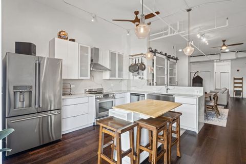 Tiny photo for 1640 Maple Avenue #304, Evanston, IL 60201 (MLS # 12574849)