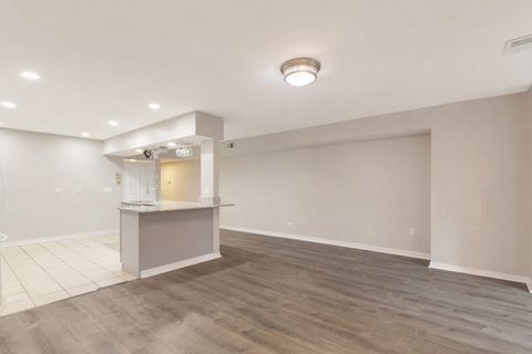 Tiny photo for 5726 N Kenmore Avenue #GS, Chicago, IL 60660 (MLS # 12565506)
