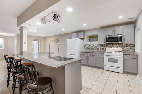 Tiny photo for 5726 N Kenmore Avenue #GS, Chicago, IL 60660 (MLS # 12565506)