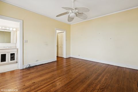 Tiny photo for 5000 S East End Avenue #23A, Chicago, IL 60615 (MLS # 12423063)