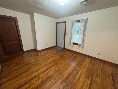 Tiny photo for 219 W 7th Street, Flora, IL 62839 (MLS # 12632984)