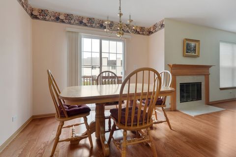 Tiny photo for 69 Colonial Court, Streamwood, IL 60107 (MLS # 12470277)