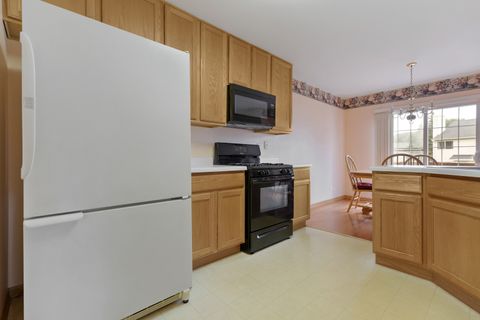 Tiny photo for 69 Colonial Court, Streamwood, IL 60107 (MLS # 12470277)
