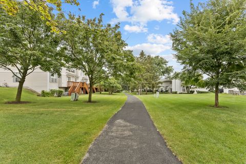 Tiny photo for 69 Colonial Court, Streamwood, IL 60107 (MLS # 12470277)