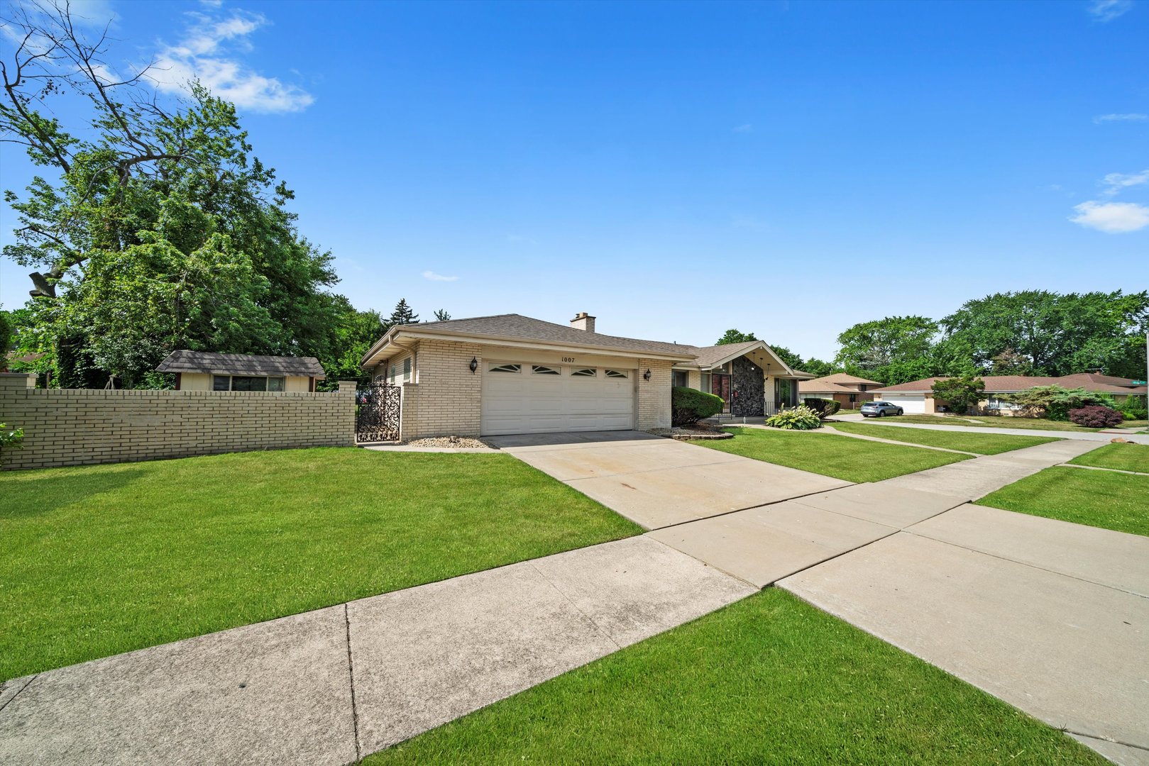 1007 E 169th Street