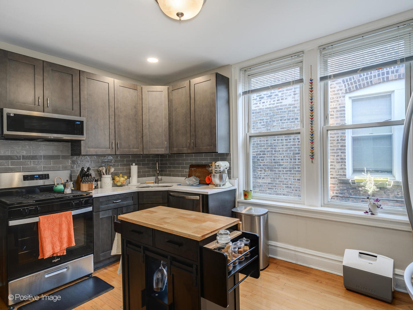 2337 W Thomas Street