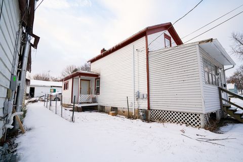 Tiny photo for 918 S Fruit Avenue, Freeport, IL 61032 (MLS # 12450111)