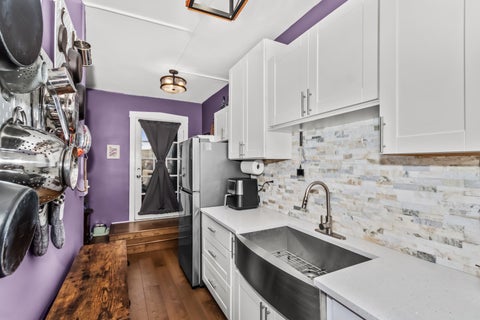 Tiny photo for 725 W Sheridan Road #204, Chicago, IL 60613 (MLS # 12743070)