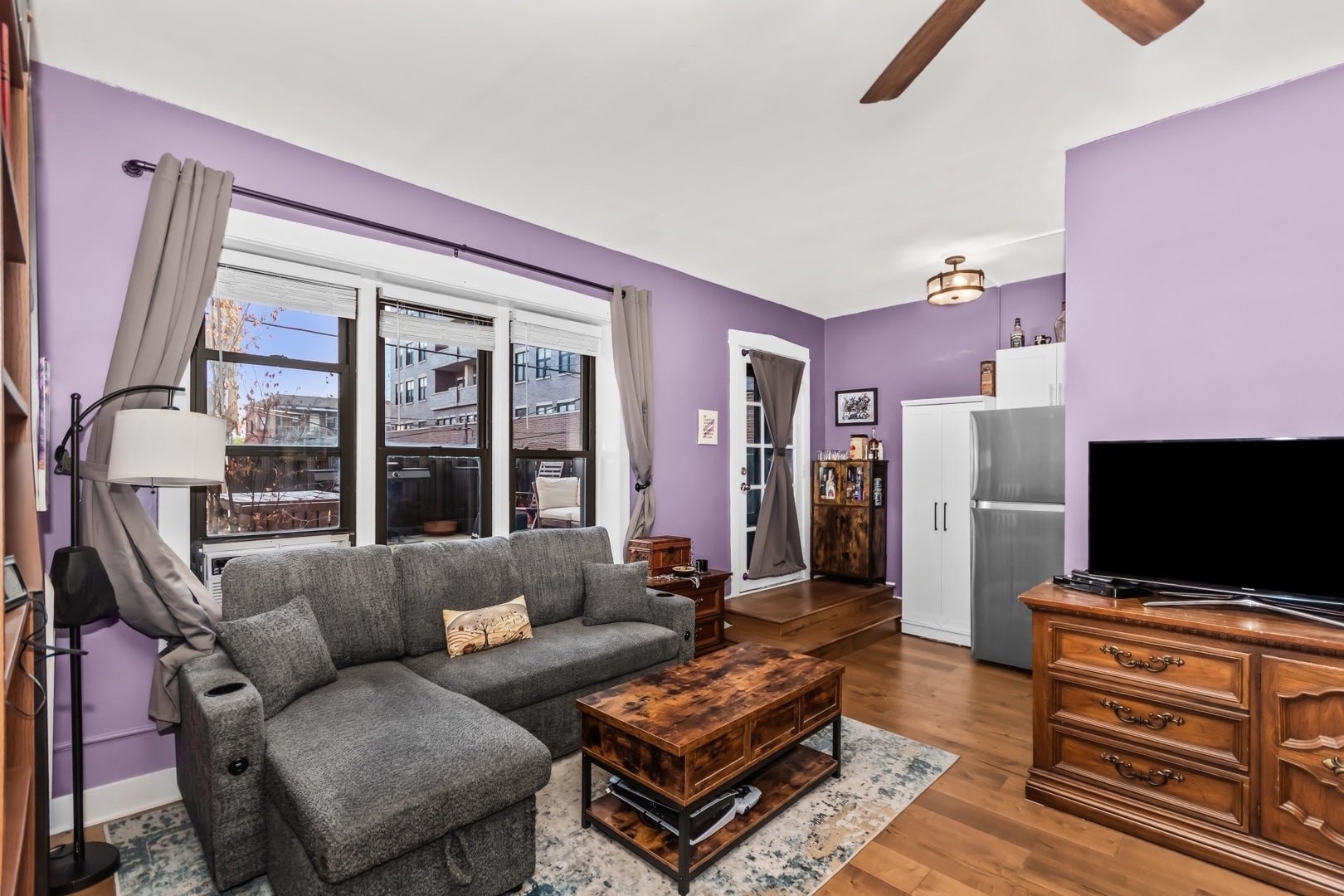 725 W Sheridan Road 204