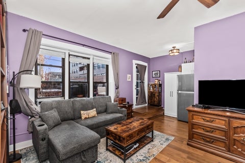 Tiny photo for 725 W Sheridan Road #204, Chicago, IL 60613 (MLS # 12743070)