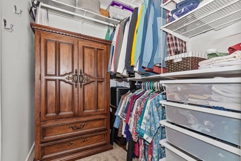 Tiny photo for 725 W Sheridan Road #204, Chicago, IL 60613 (MLS # 12743070)