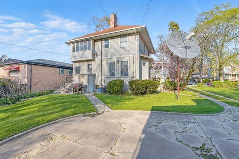 Tiny photo for 10130 S Lowe Avenue, Chicago, IL 60628 (MLS # 12271936)