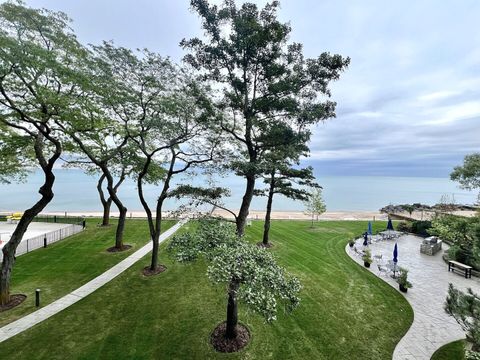 Tiny photo for 1630 Sheridan Road #2N, Wilmette, IL 60091 (MLS # 12492606)