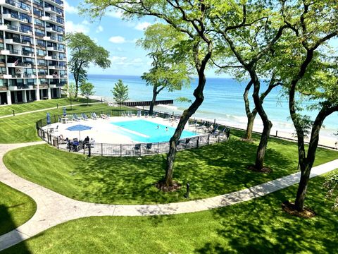 Tiny photo for 1630 Sheridan Road #2N, Wilmette, IL 60091 (MLS # 12492606)