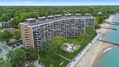 Tiny photo for 1630 Sheridan Road #2N, Wilmette, IL 60091 (MLS # 12492606)