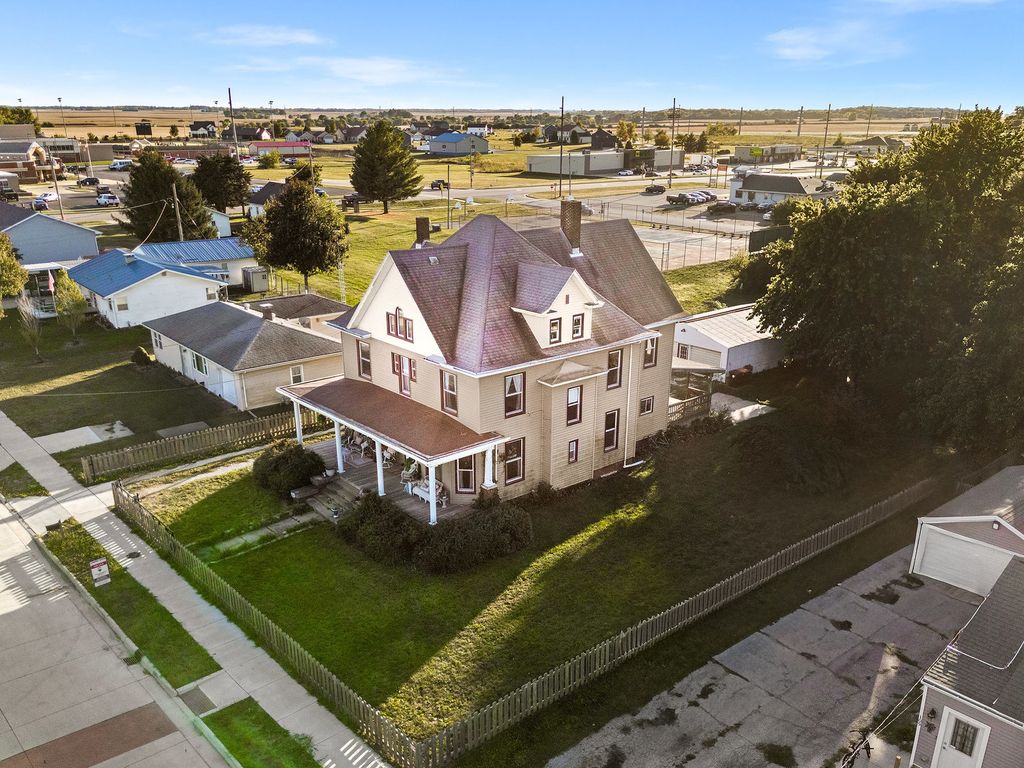Photo for 111 S Karr Street, Heyworth, IL 61745 (MLS # 12491035)