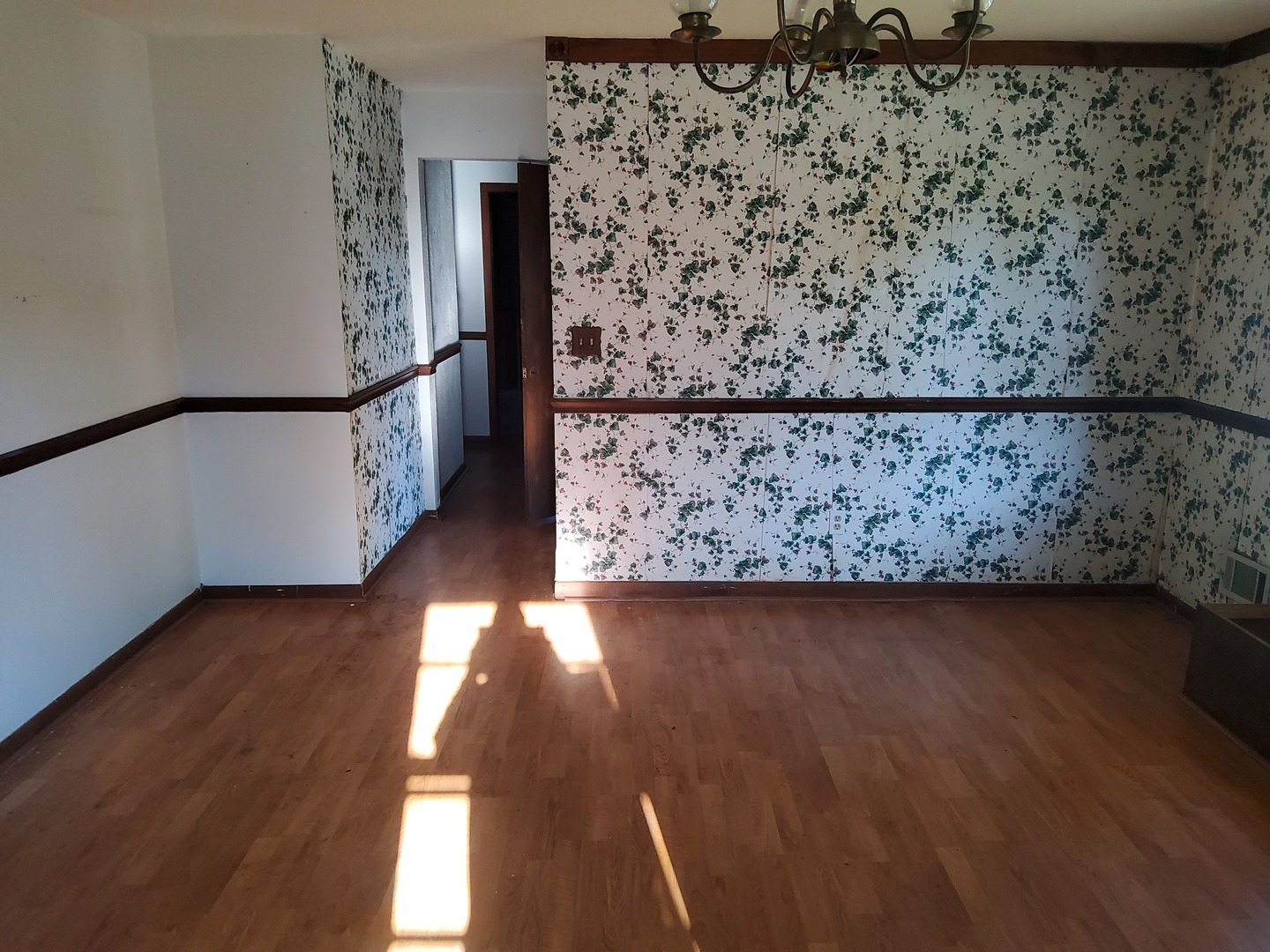 1300 Riverlane Drive