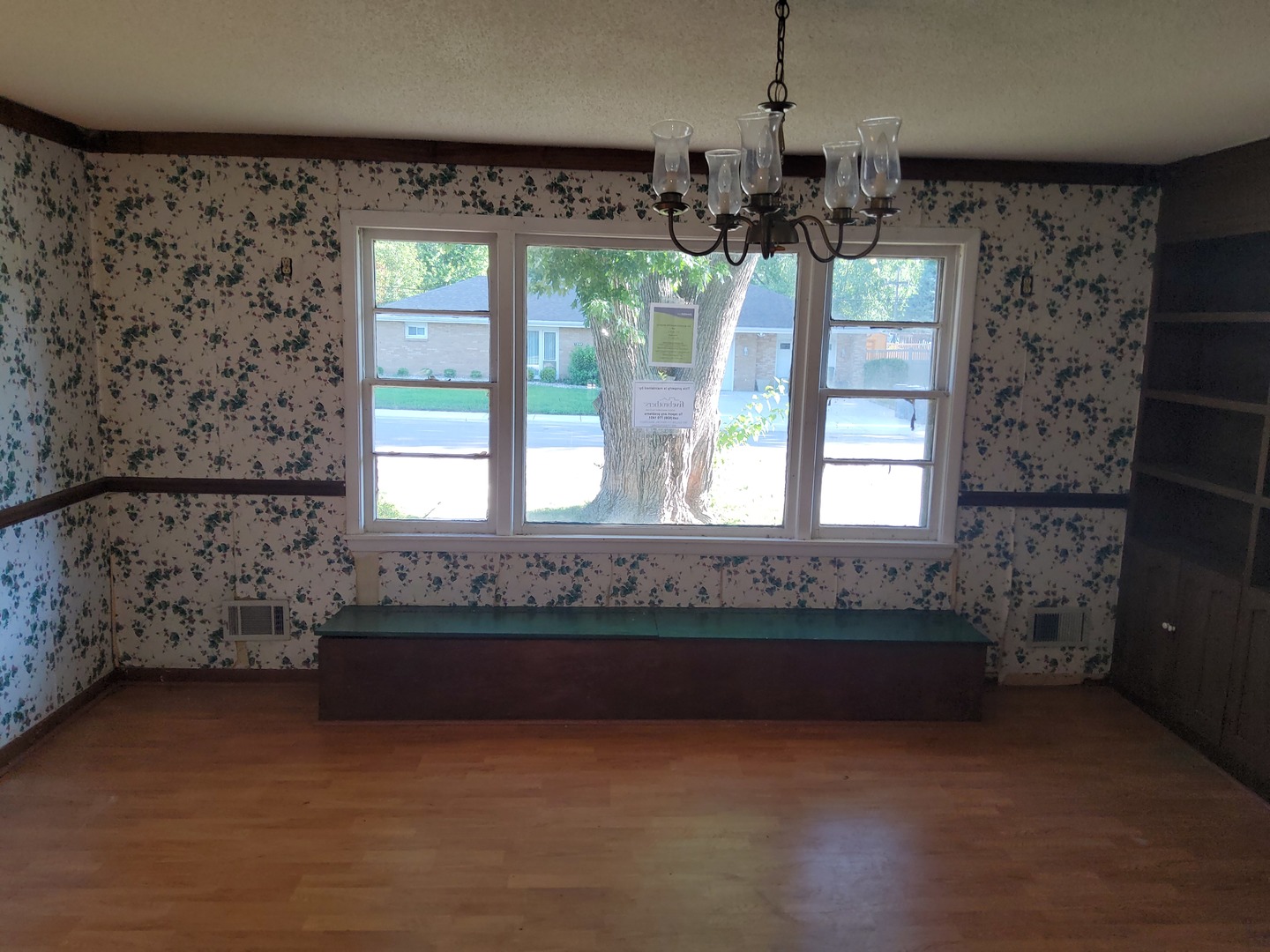 1300 Riverlane Drive