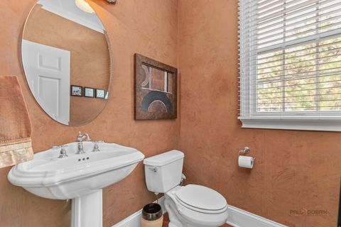 Tiny photo for 6 Turnbury Court, Hawthorn Woods, IL 60047 (MLS # 12619917)