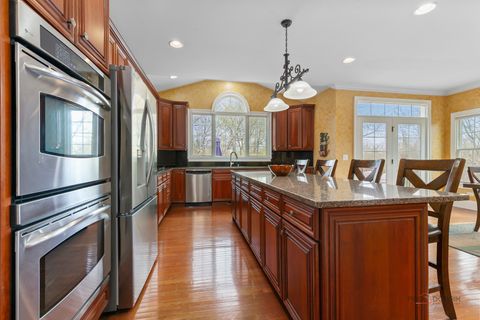 Tiny photo for 6 Turnbury Court, Hawthorn Woods, IL 60047 (MLS # 12619917)